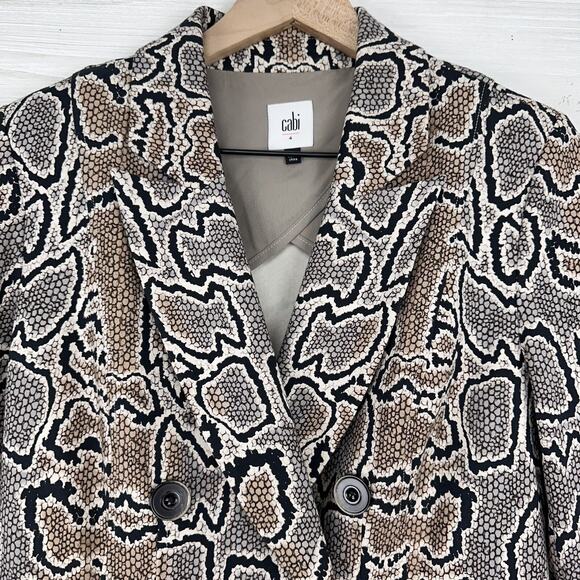 Cabi Double‎ Breasted Blazer Size 4 Python Snake Print Ponte Knit Gray Stretch - Picture 4 of 16